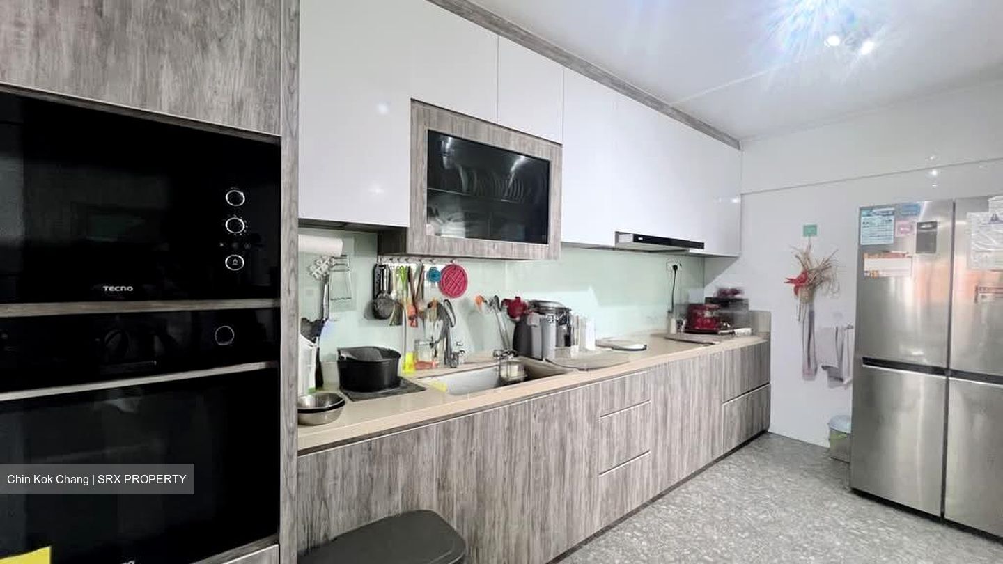 Blk 654 Hougang Avenue 8 (Hougang), HDB Executive #536355971